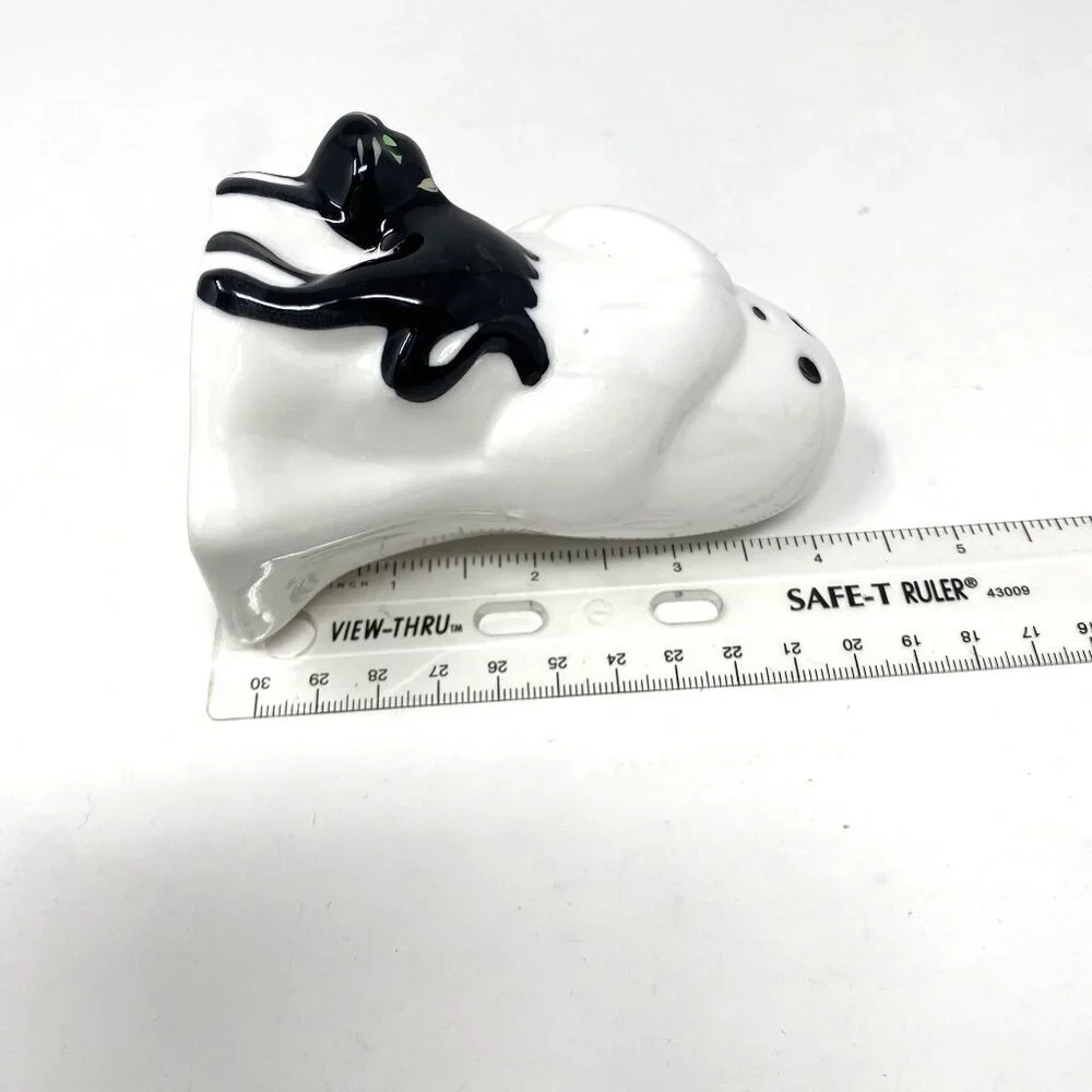 Ghost Cat Ceramic Decorative Sculpture Hyde and EEK! Boutique™ Off-White